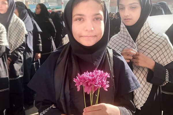 دبیرستان شادروان اخترصدوقی در سوگ مادر دو عالم