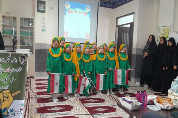 مراسم تجلیل از دانش‌آموزان ممتاز شاهد و ایثارگر شهرستان بوشهر