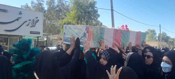 تشییع پیکر مطهر شهید گمنام در شهرستان دارالصابرین بم 