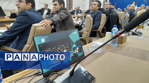 تماشای کشتی المپیک در استانداری مازندران با حضور وزیر آموزش و پرورش