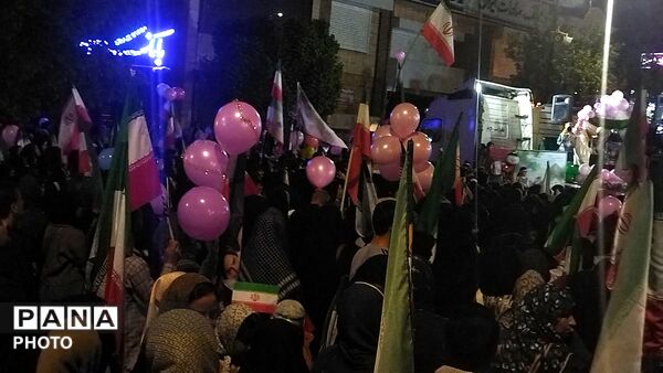 دختران نیشابوری در صف اول تجمعات-۲