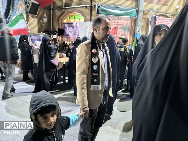 برپایی غرفه فرهنگی سازمان دانش‌آموزی در میدان المپیک