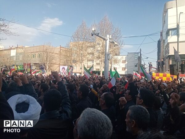 بیعت مردم ولایت مدار کاشمر با سومین رهبر انقلاب اسلامی 