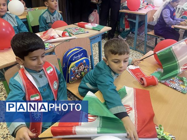 برگزاری جشن غنچه‌ها در آمل 