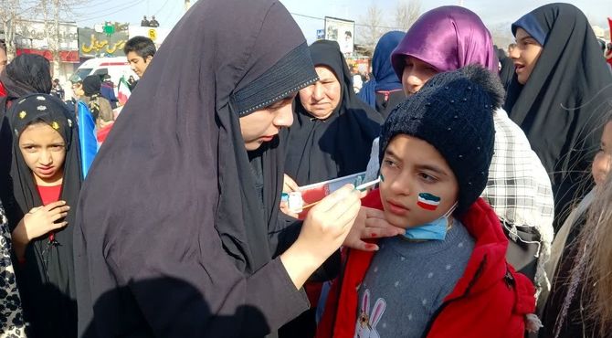 راهپیمایی سراسری ۲۲ بهمن با حضور گسترده مردم در سراسر کشور برگزار شد