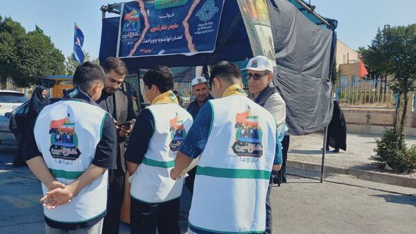 خدمت‌رسانی موکب سازمان دانش‌آموزی کهگیلویه و بویراحمد در پیاده‌روی جاماندگان اربعین