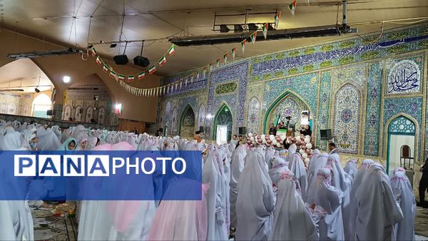 نماز جماعت انسجام‌بخش جشن تکلیف دختران بویراحمدی