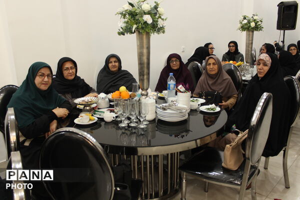 همایش گرامیداشت مقام معلم در گلوگاه 