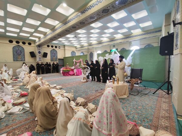 جشن تکلیف دانش‌آموزان مدرسه نصرت مظاهری ناحیه 4 کرج 