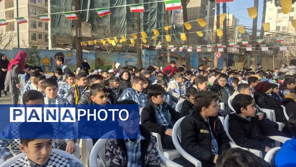 چهل و هفتمین بهار آزادی زنگ انقلاب به صدا درآمد