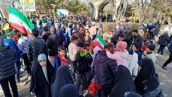 راهپیمایی پرشور ۲۲ بهمن در جلگه رخ 