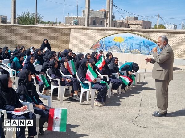 انتخابات همیاران مشاور در دبیرستان دخترانه خاندان فریدی