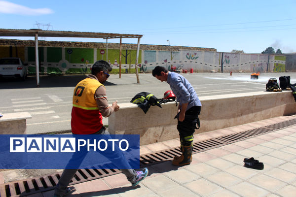 رقابت‌های اطفاء حریق مراقبین سلامت استان قم