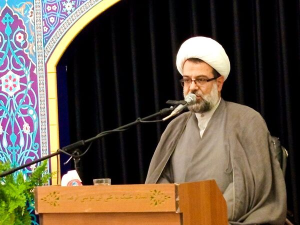 یک سال از نبود شهید جمهور میگذرد