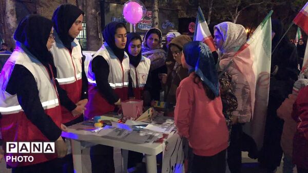 حضور پر شور امدادگران و نجاتگران و داوطلبان و اعضا در تجمعات شبانه