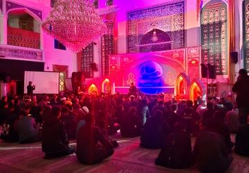 شبی در اوج بندگی