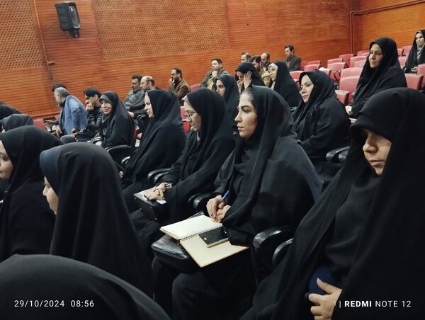 جلسه هم اندیشی و نشست توجیهی مدیران مدارس شهرستان ورامین