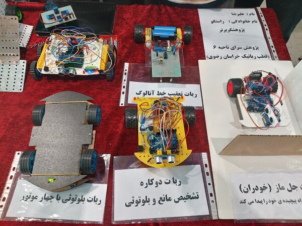 روز دوم نمایشگاه پژوهش و فناوری همزمان با هفته پژوهش در مشهد 