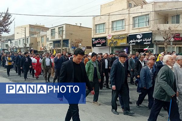 حضور پرشور مردم و مسئولان روزه‌دار شهرستان فیروزکوه پررنگ‌تر از هر سال در راهپیمایی روز قدس