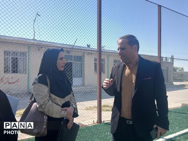 بازدید کارشناسان استانی از روند اجرایی پروژه مهر شهرستان درگزین 