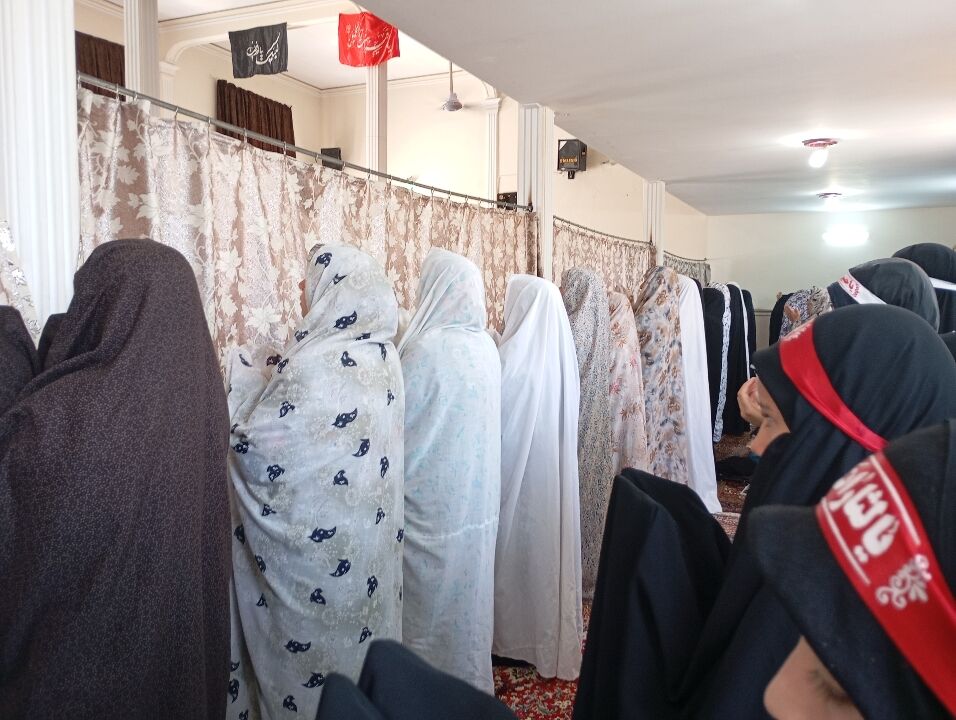 نماز جمعه در شهر تیتکانلو