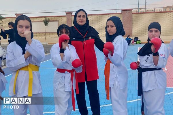 پرنیان در مسیر سلامتی؛ آماده شده دانش‌آموزان برای هفته ورزش