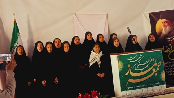 نماز جمعه این هفته شهرستان کاشمر همزمان با روز قدس برگزار شد 