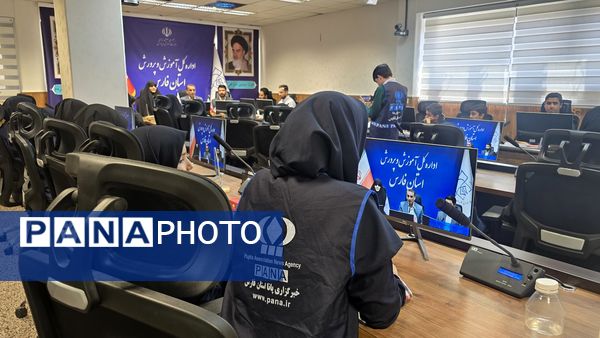 دیدار صمیمی خبرنگاران پانا با عضور شورای شهر شیراز