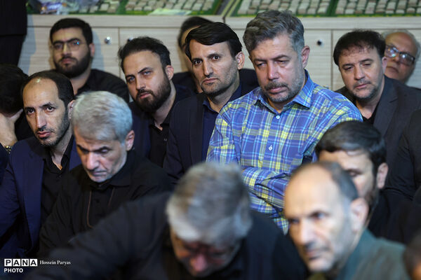 مراسم بزرگداشت رهبر شهید انقلاب و شهدای جنگ تحمیلی
