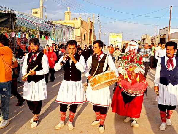 جشنواره شیره انگور ترشیزی کهن