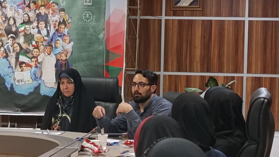 اخلاق مداری، کار گروهی و به روز بودن از ویژگی‌های خبرنگاران برتر است