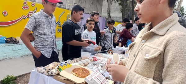 برپایی بازارچه کار و فناوری در دبیرستان شهید بهشتی آشخانه