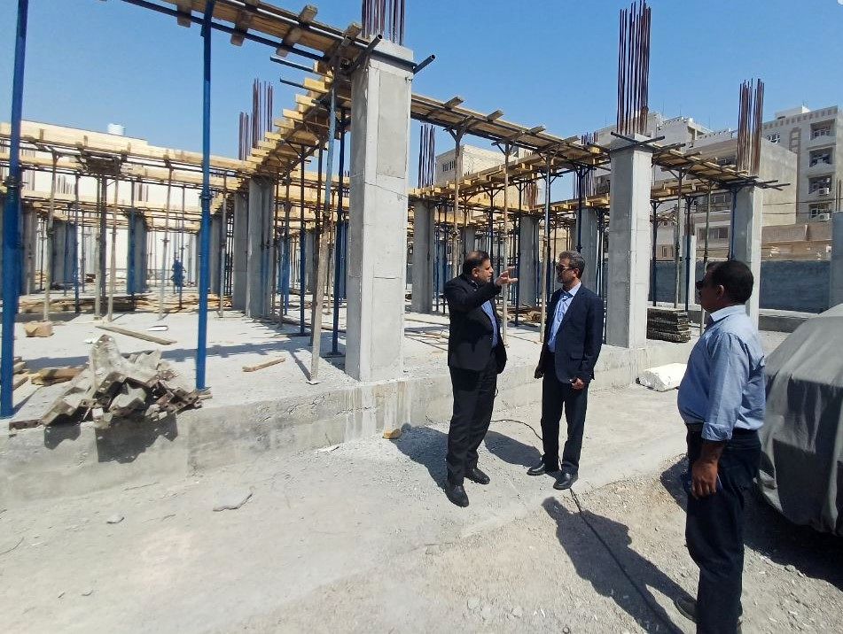 بازدید مدیرکل آموزش‌وپرورش هرمزگان از پروژه دهکده ورزشی و مدرسه ۱۲ کلاسه شهرک سجادیه