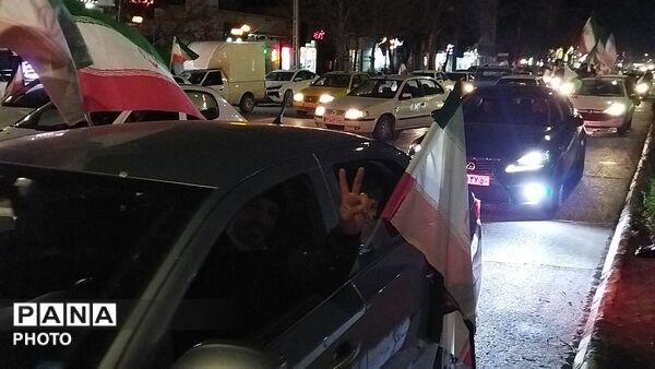 راهپیمایی ها در نیشابور همچنان ادامه دارد 