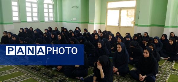 گرامیداشت ایام فاطمیه در مدارس پارسیان