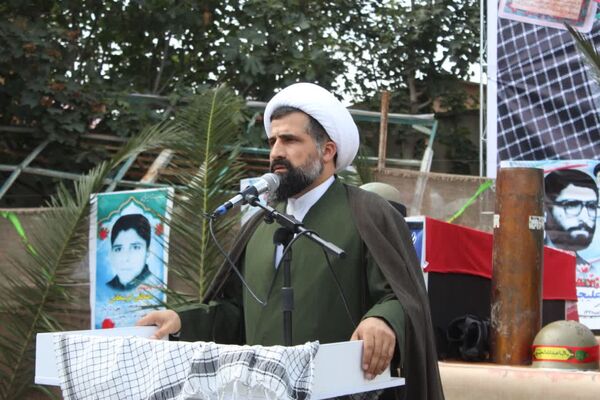 آیین رونمایی از المان سرداران و شهدای گلوگاه 