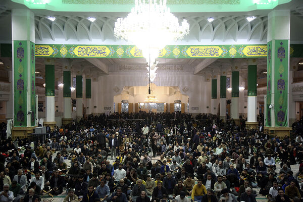 جشن میلاد امام علی(ع) در حرم حضرت معصومه(س) با تلاوت قاریان نوجوان 