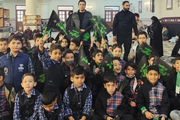 حضور دانش‌آموزان ناحیه دو شهرری در مراسم نوگلان فاطمی