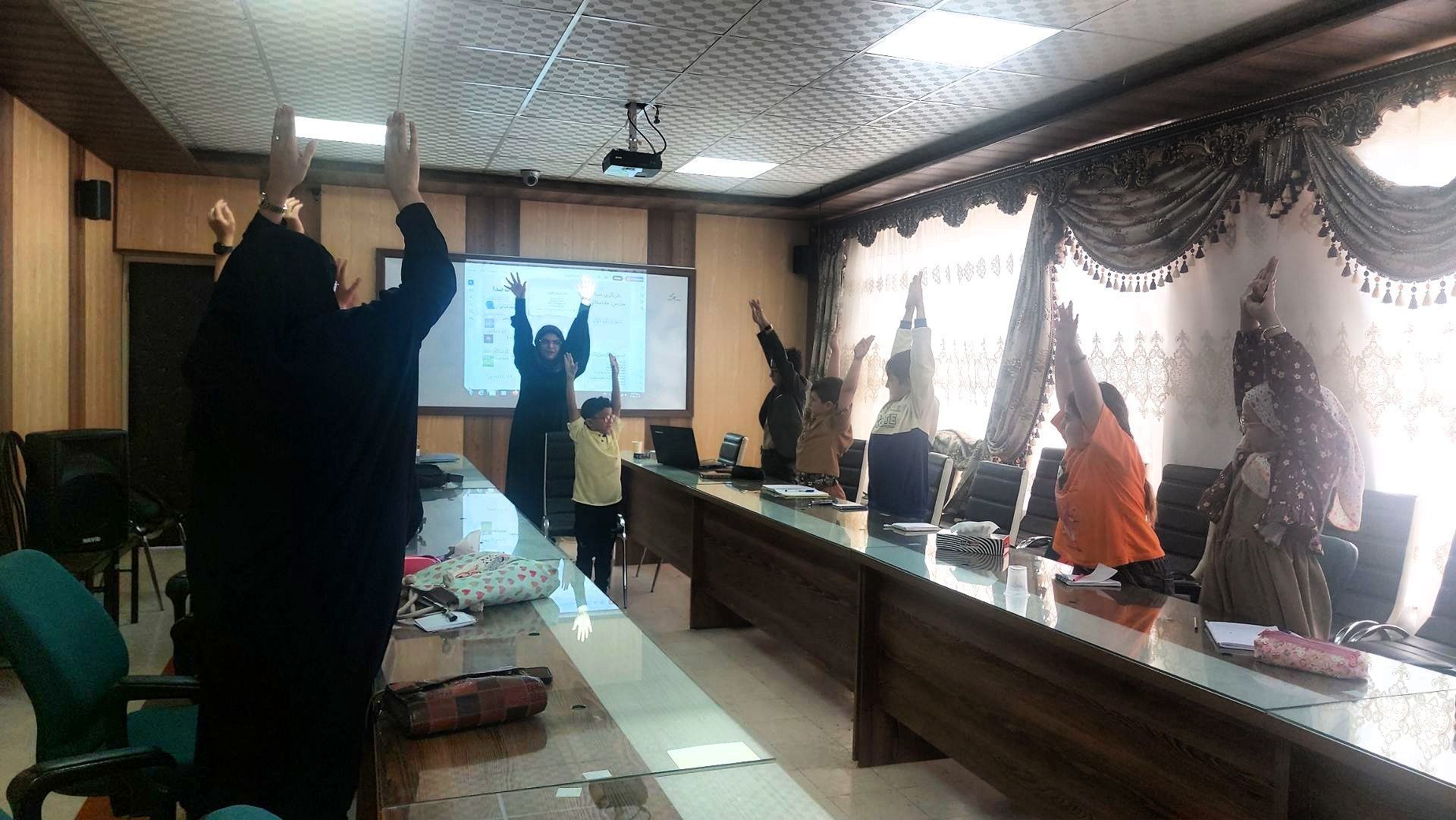 جلسه اول دوره بازیگری صدا در خبرگزاری پانا آذربایجان شرقی