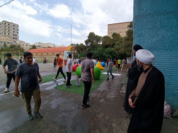 دورهمی آرمانی در  پایگاه‌های تابستانی