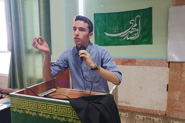 مراسم پرفیض زیارت عاشورا در دبیرستان‌ نمونه دولتی کاشانی‌پور فردیس