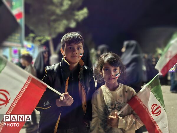 شامگاه دوازده فروردین؛شبی که طنین قدم های مردم رشتخوار،شهر را بیدار کرد