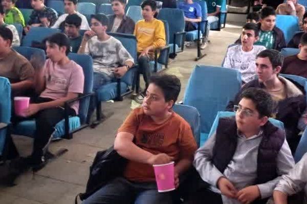 اردوی آموزشی و تفریحی در مدرسه فلسطین همدان جهت آمادگی امتحانات خرداد