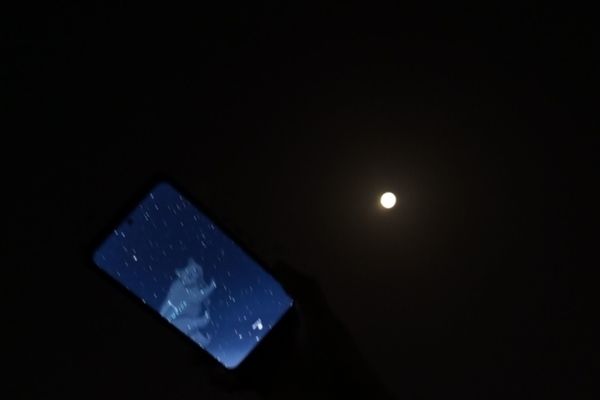 رصد آموزشی ماه در مدرسه حضرت فاطمه(س) میناب؛ گامی برای پرورش استعدادهای نجومی