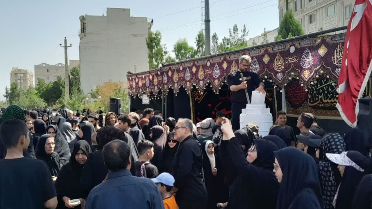 راهپیمایی دلدادگان حسینی در شهرستان سمنان