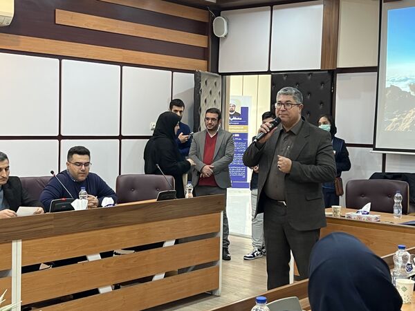 راه‌یافتن ۲۹‌معلم به مرحله نیمه‌نهایی دومین دوره جایزه‌معلم