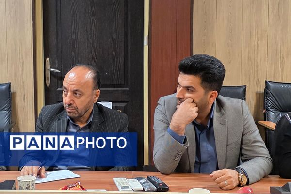 سومین جلسه شورای آموزش و پرورش ناحیه دو بهارستان