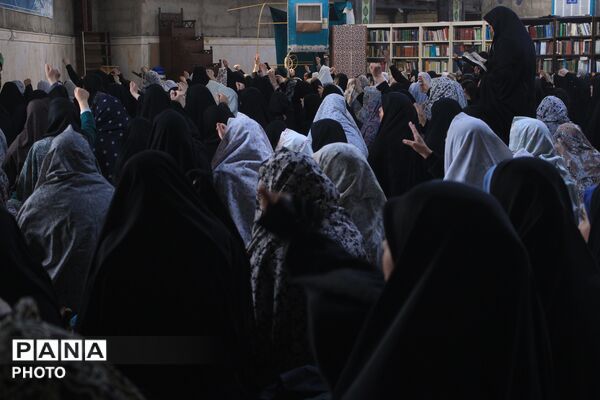 نماز جمعه بهارستان