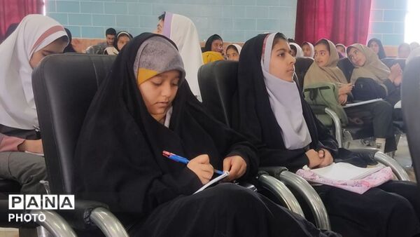 نشست خبری خبرنگاران پانا با معاونان آموزش و پرورش شهرستان کیار 
