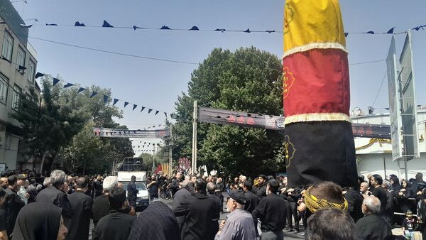  مراسم باشکوه ظهر عاشورا در امامزاده حسن کرج